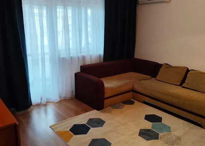 2 Claudia * كرايوفا