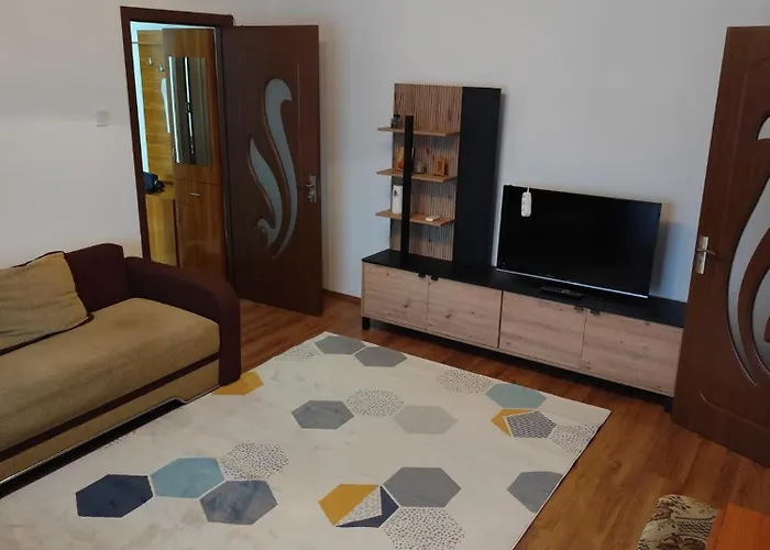 2 Claudia * كرايوفا